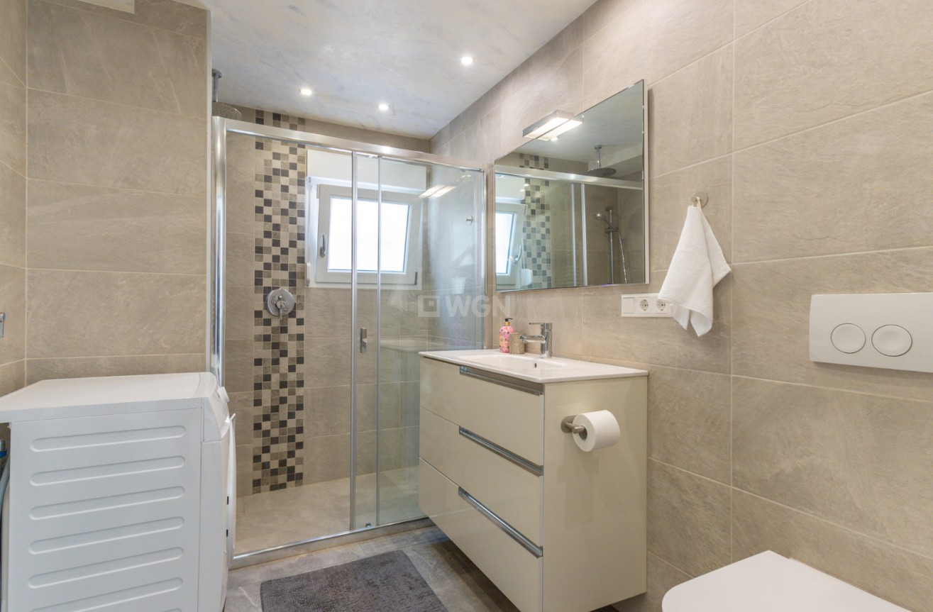 Odsprzedaż - Villa - Punta Prima - Costa Blanca