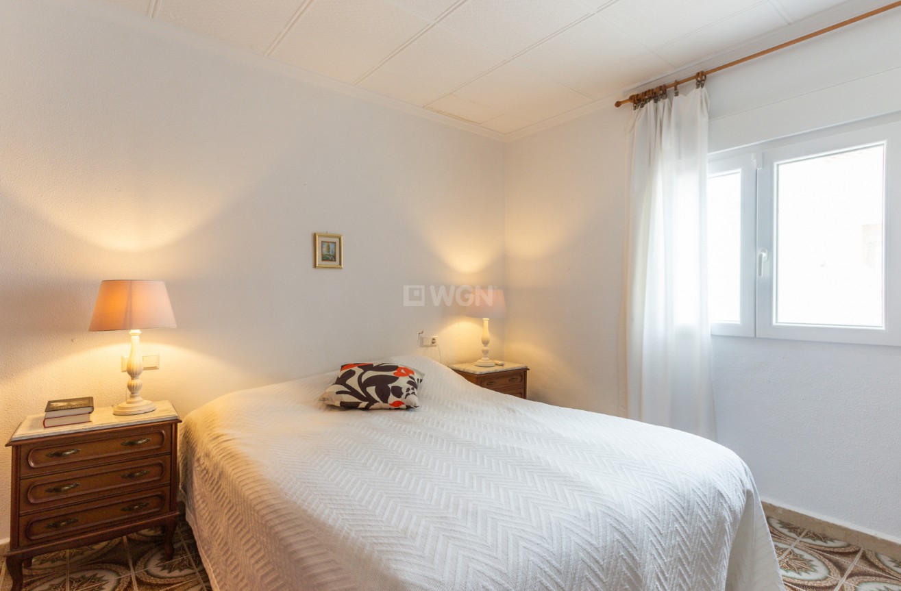Odsprzedaż - Villa - Punta Prima - Costa Blanca