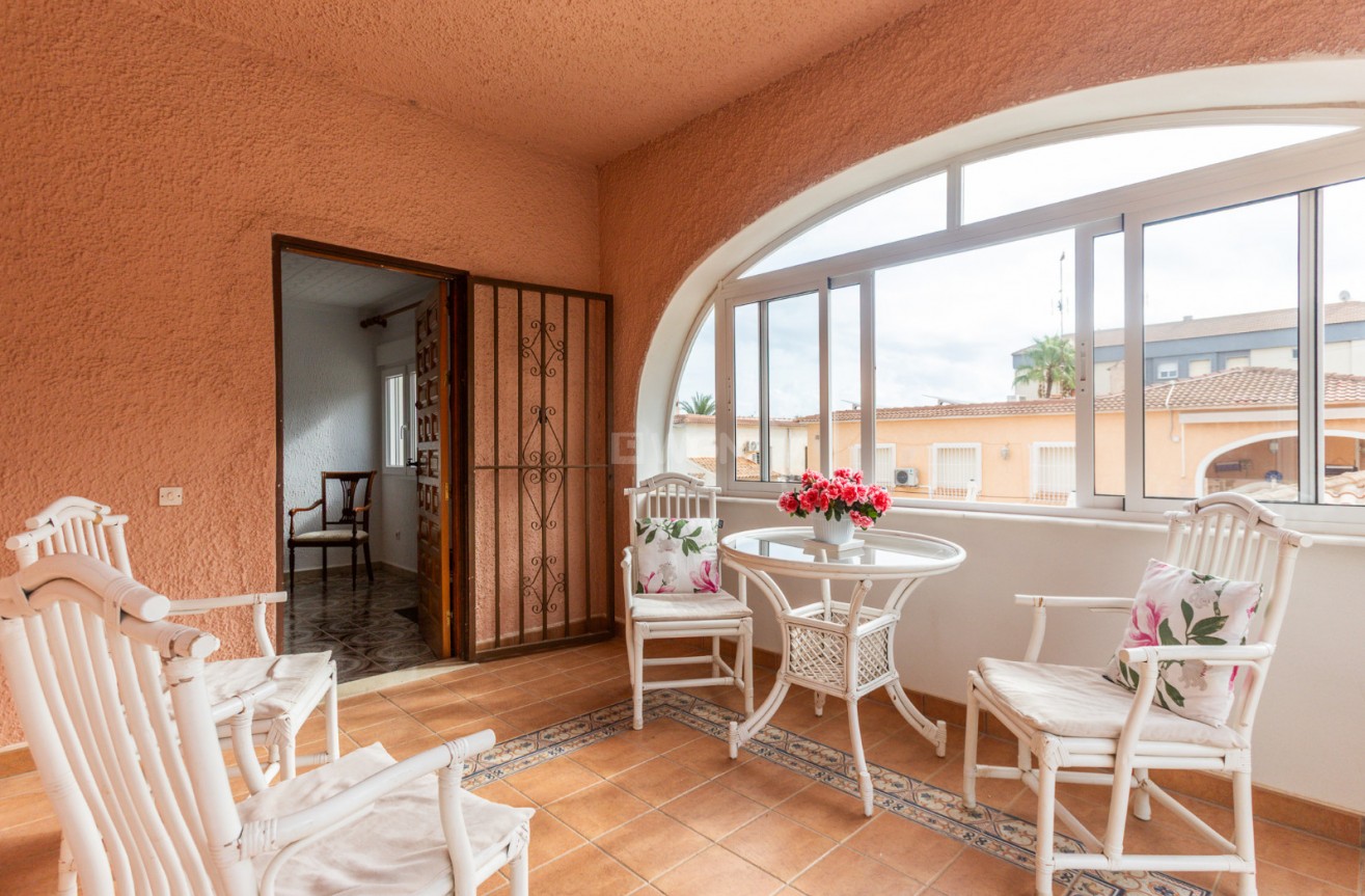 Odsprzedaż - Villa - Punta Prima - Costa Blanca