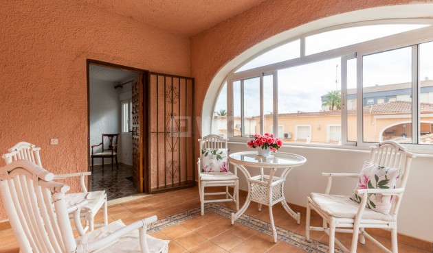 Odsprzedaż - Villa - Punta Prima - Costa Blanca