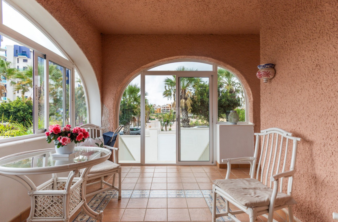 Odsprzedaż - Villa - Punta Prima - Costa Blanca