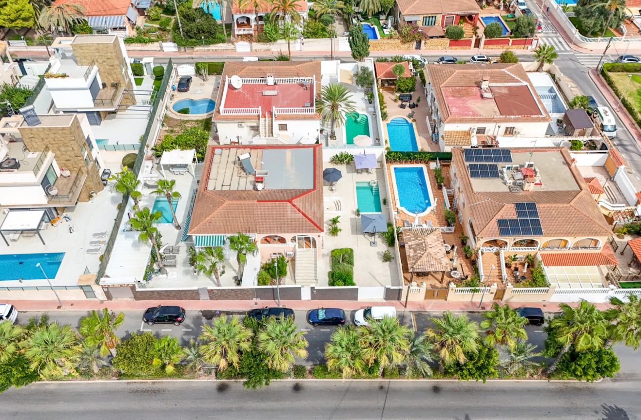 Odsprzedaż - Villa - Punta Prima - Costa Blanca