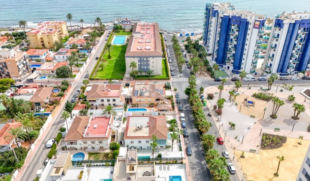 Odsprzedaż - Villa - Punta Prima - Costa Blanca