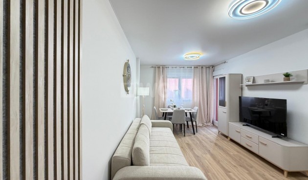 Odsprzedaż - Mieszkanie w bloku - Torrevieja - Centro