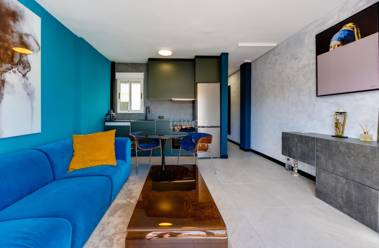 Reventa - Apartamento / piso - Torrevieja - Estacion De Autobuses