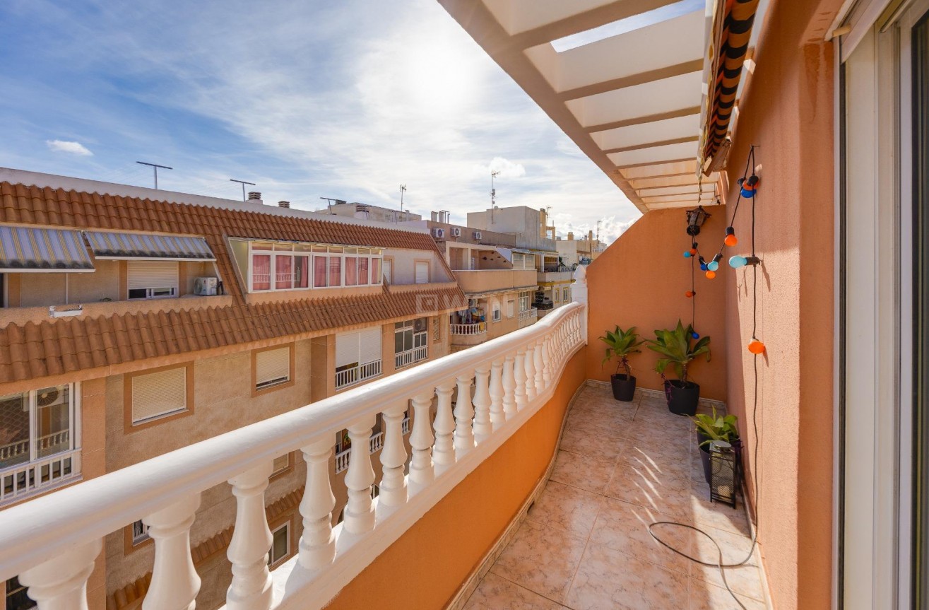 Reventa - Apartamento / piso - Torrevieja - Estacion De Autobuses