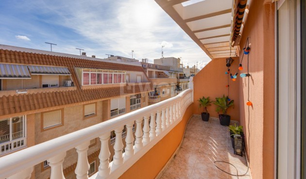 Reventa - Apartamento / piso - Torrevieja - Estacion De Autobuses