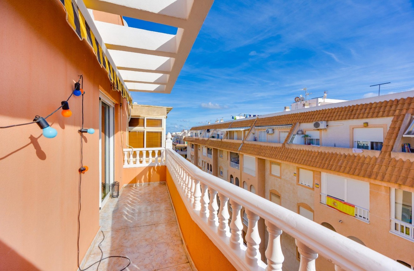 Reventa - Apartamento / piso - Torrevieja - Estacion De Autobuses
