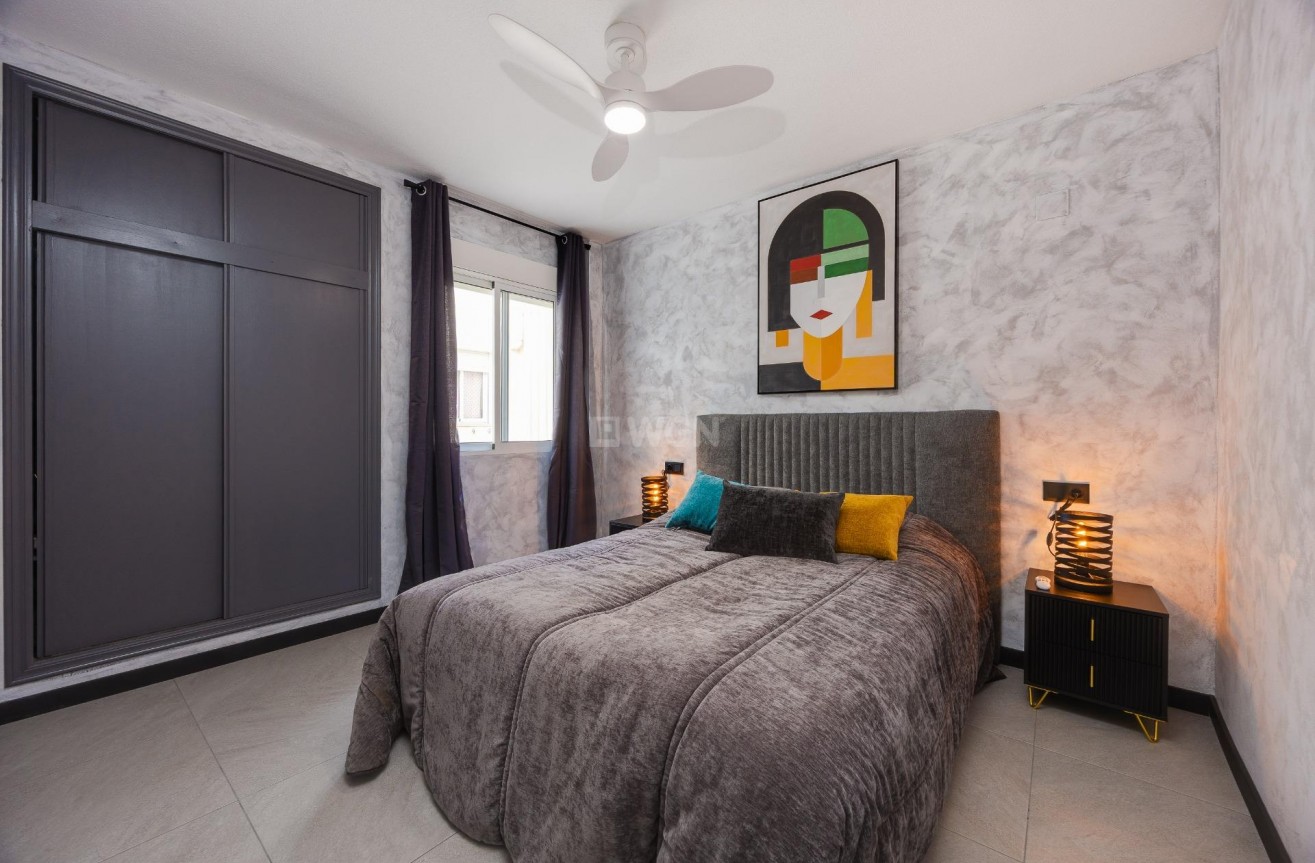Reventa - Apartamento / piso - Torrevieja - Estacion De Autobuses