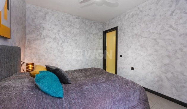 Reventa - Apartamento / piso - Torrevieja - Estacion De Autobuses
