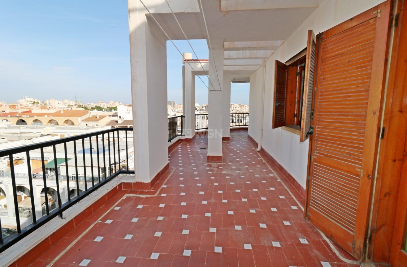 Odsprzedaż - Daszek - Torrevieja - Habaneras