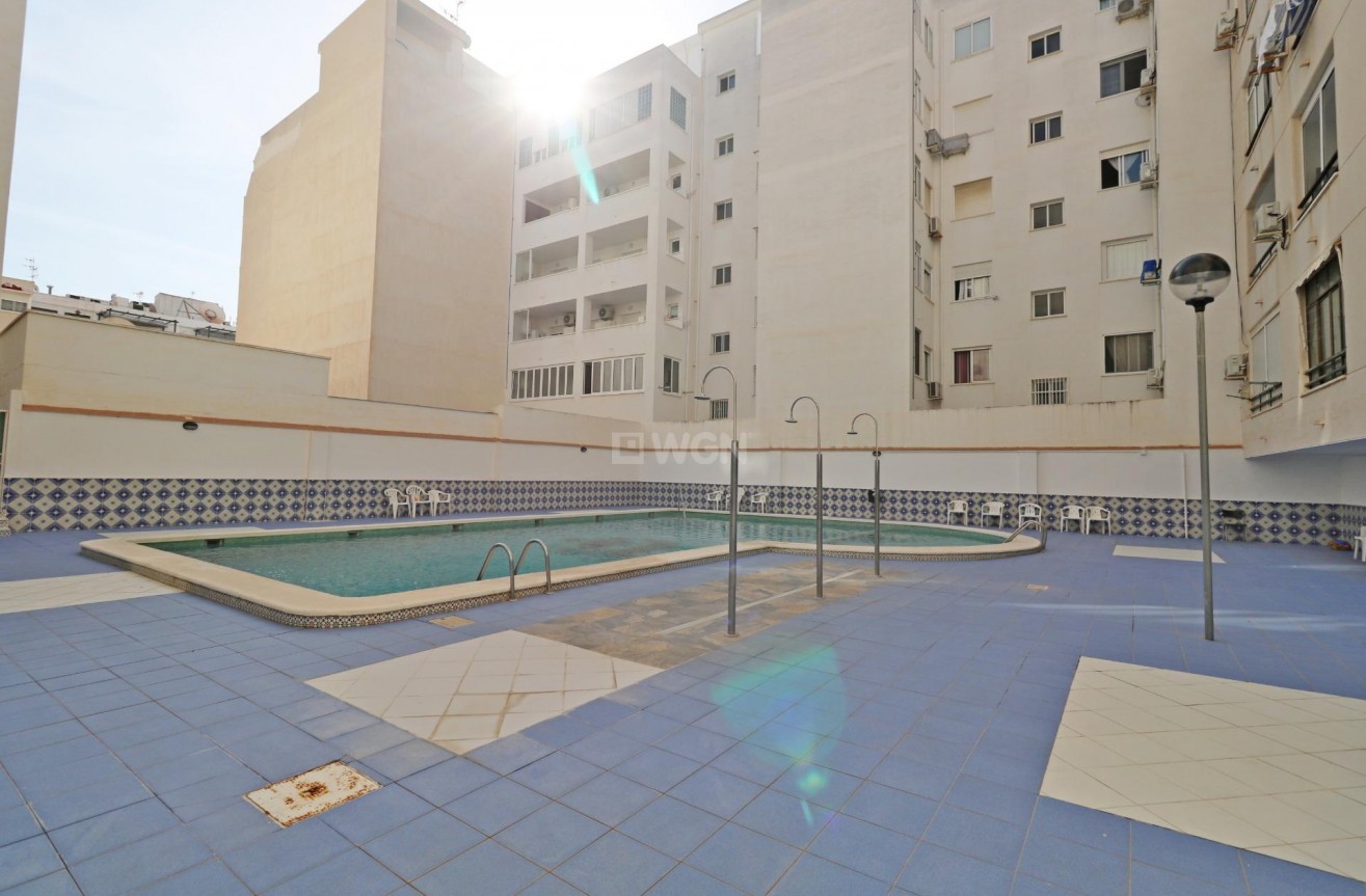 Odsprzedaż - Daszek - Torrevieja - Habaneras