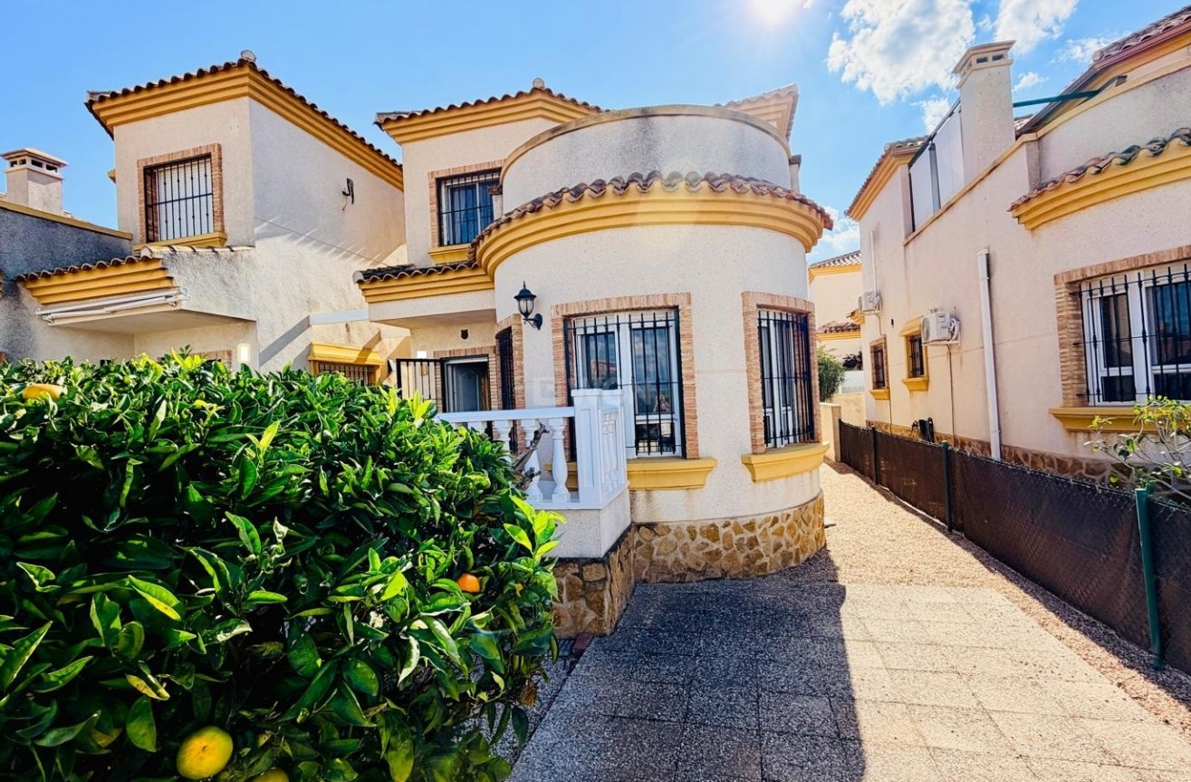 Resale - Villa - Los Montesinos - Costa Blanca