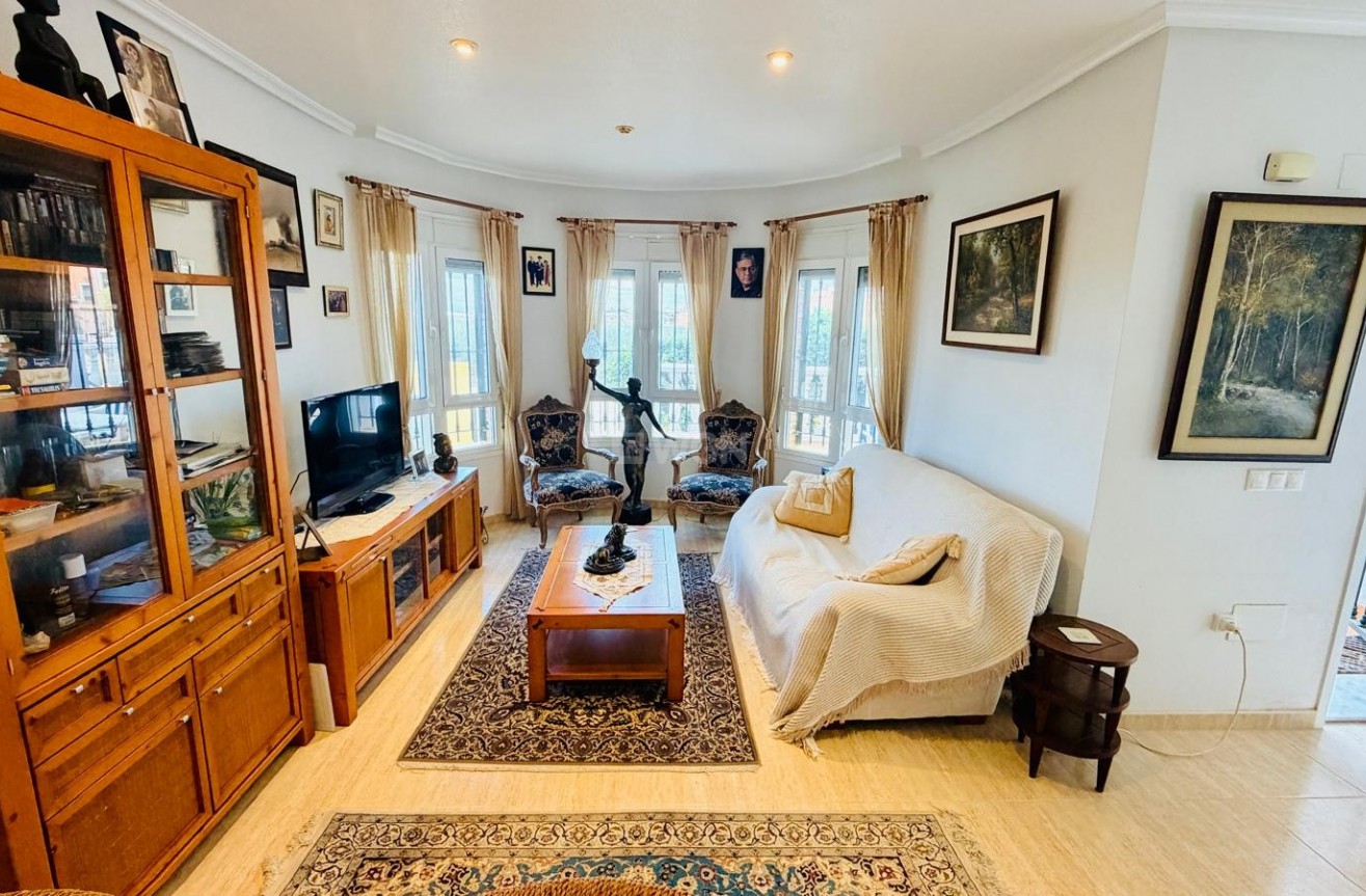 Resale - Villa - Los Montesinos - Costa Blanca