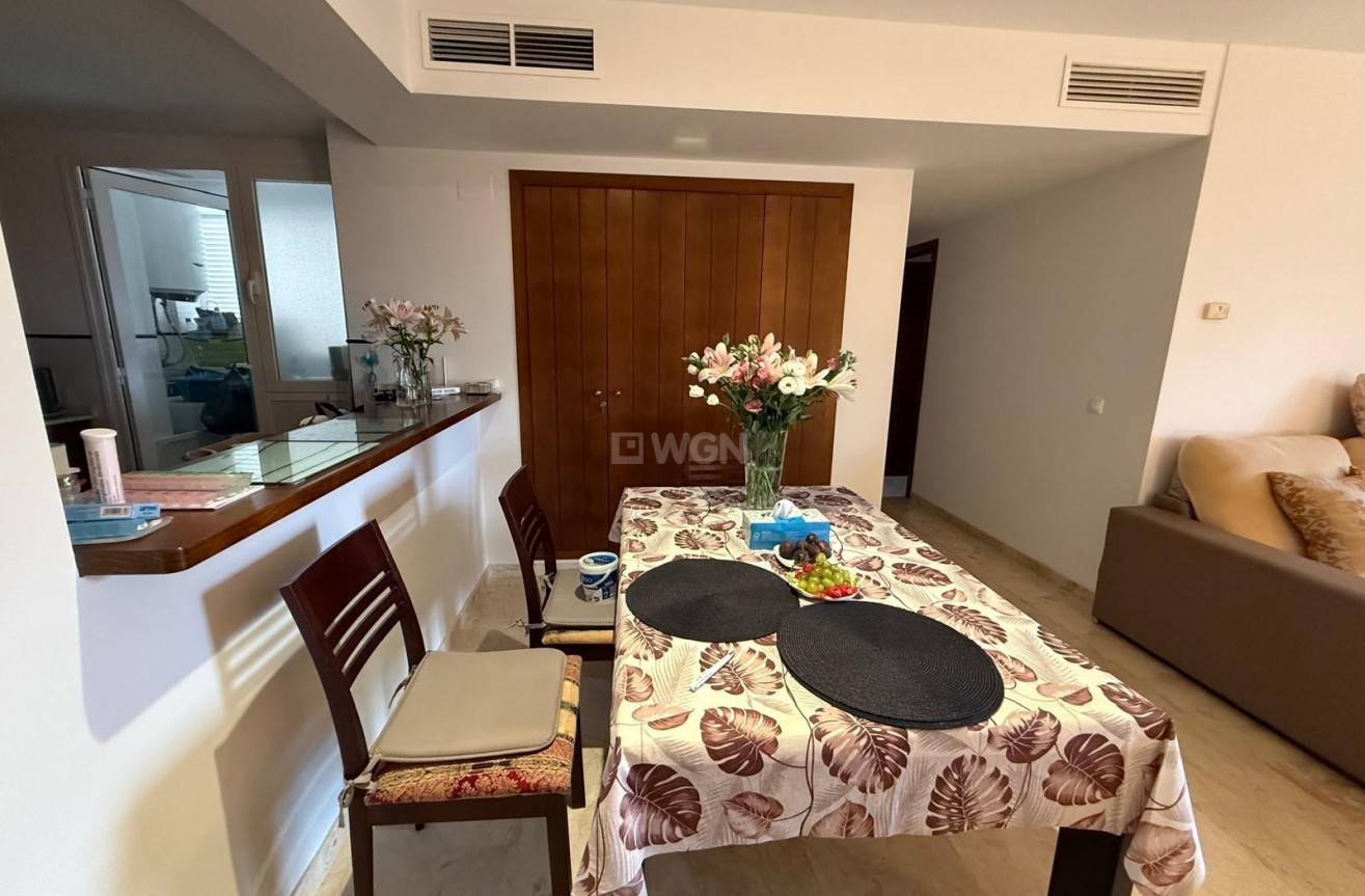 Odsprzedaż - Mieszkanie w bloku - Torrevieja - Punta Prima