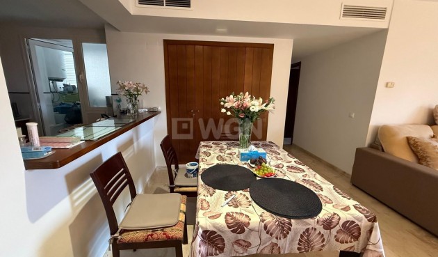 Odsprzedaż - Mieszkanie w bloku - Torrevieja - Punta Prima