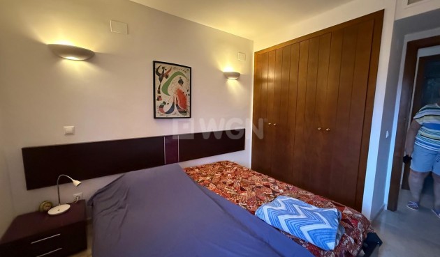 Odsprzedaż - Mieszkanie w bloku - Torrevieja - Punta Prima