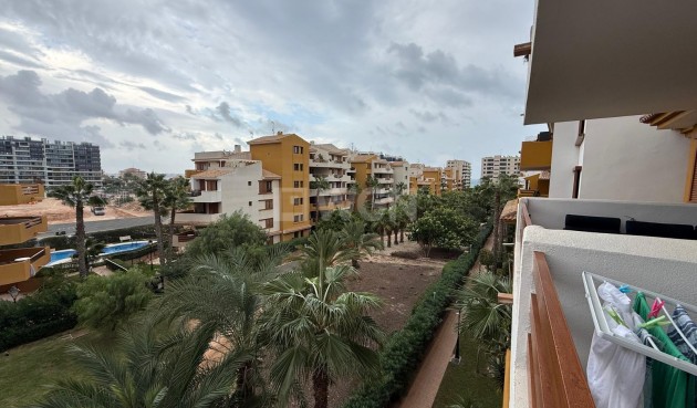 Odsprzedaż - Mieszkanie w bloku - Torrevieja - Punta Prima