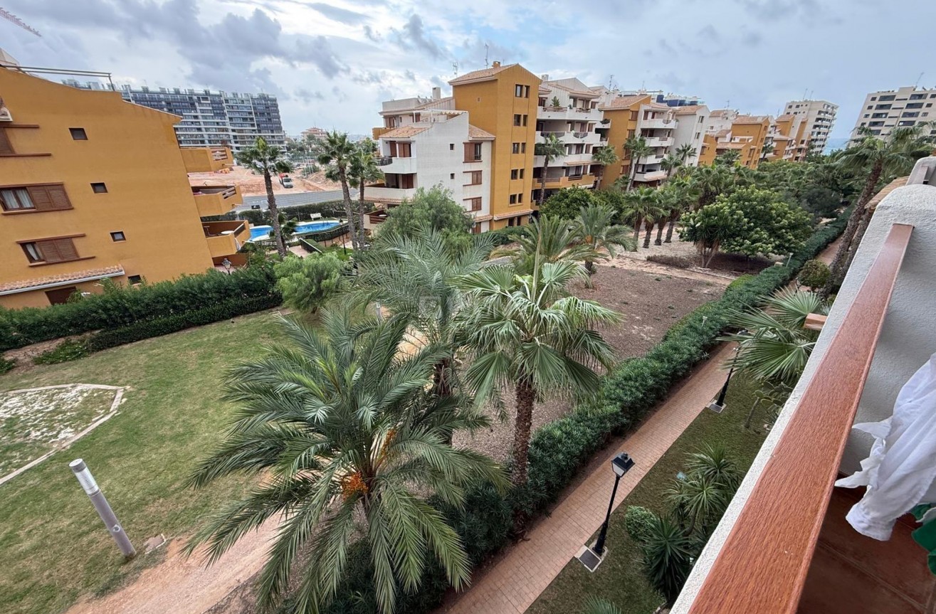 Odsprzedaż - Mieszkanie w bloku - Torrevieja - Punta Prima