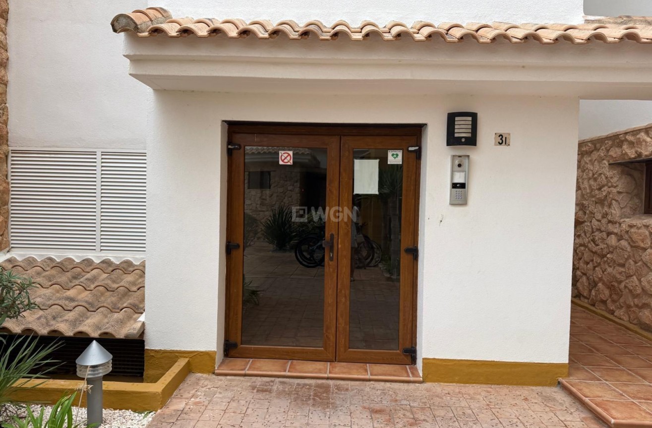 Odsprzedaż - Mieszkanie w bloku - Torrevieja - Punta Prima