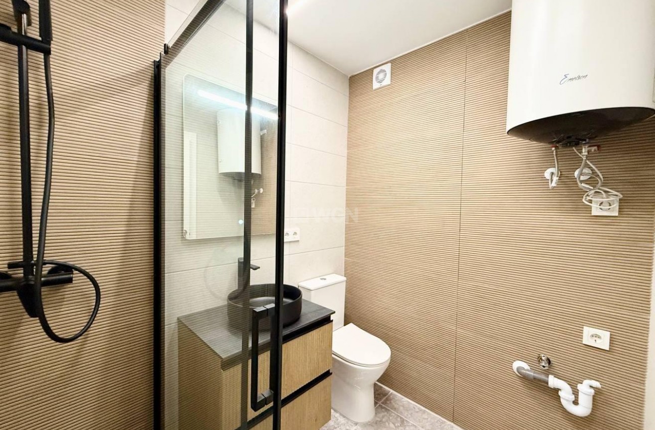 Reventa - Apartamento / piso - Torrevieja - Playa del Cura