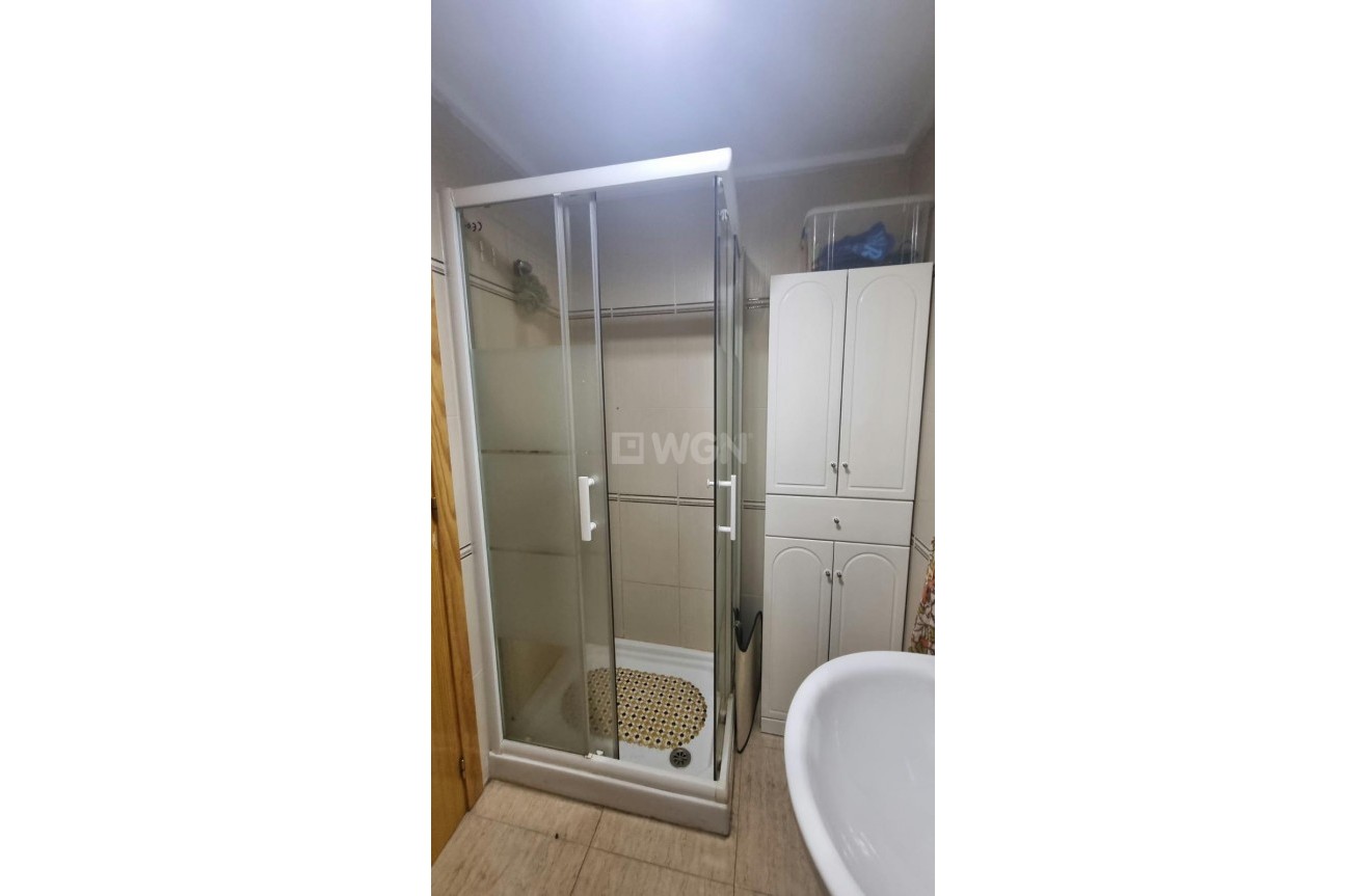 Odsprzedaż - Mieszkanie w bloku - Torrevieja - Centro