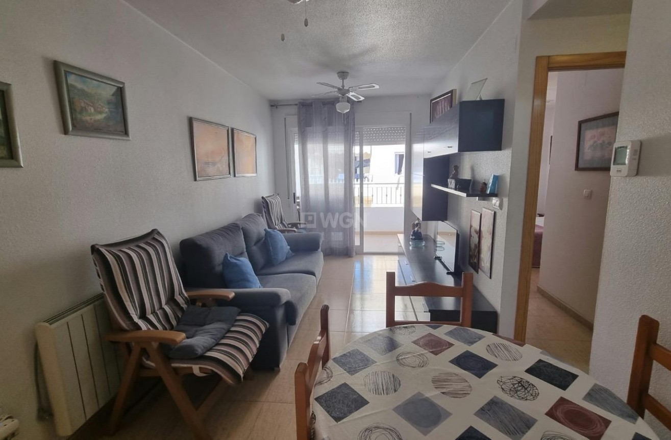 Odsprzedaż - Mieszkanie w bloku - Torrevieja - Centro