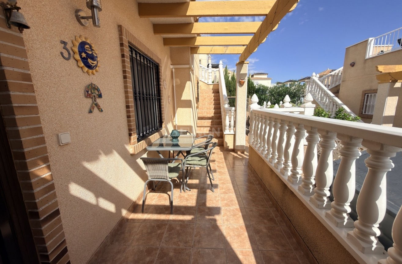 Odsprzedaż - Villa - Villamartin - Costa Blanca