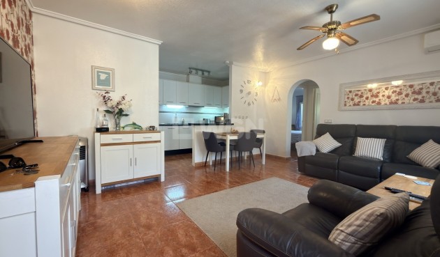 Odsprzedaż - Villa - Villamartin - Costa Blanca