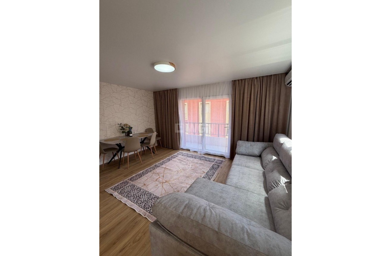 Resale - Apartment / flat - Torrevieja - Playa de los Locos