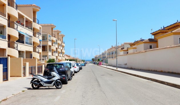 Odsprzedaż - Mieszkanie w bloku - Orihuela Costa - Punta Prima