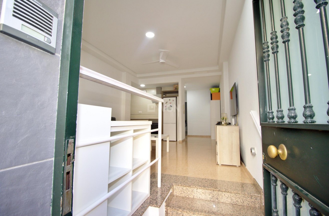 Reventa - Apartamento / piso - Elche - Plaza Madrid