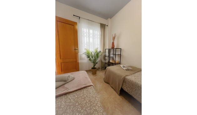 Reventa - Apartamento / piso - Torrevieja - Costa Blanca