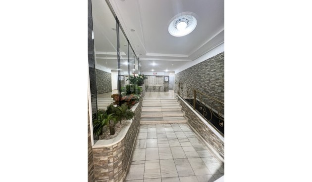 Reventa - Apartamento / piso - Torrevieja - Costa Blanca