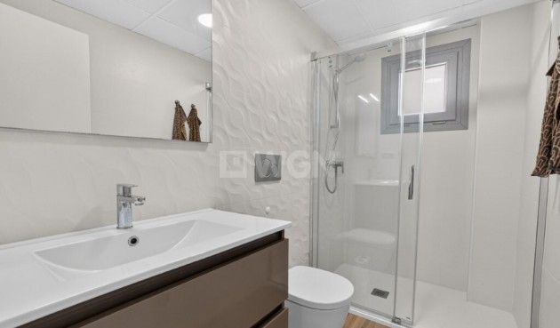 Odsprzedaż - Villa - Torrevieja - La Veleta