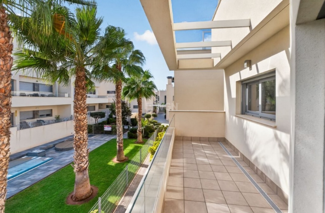 Odsprzedaż - Villa - Torrevieja - La Veleta