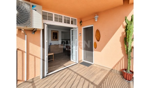 Odsprzedaż - Mieszkanie w bloku - Torrevieja - Costa Blanca