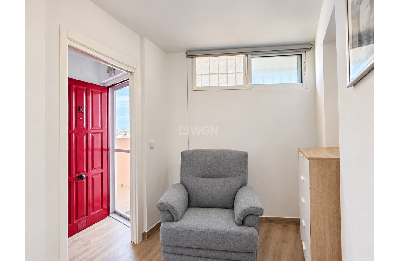 Odsprzedaż - Mieszkanie w bloku - Torrevieja - Costa Blanca