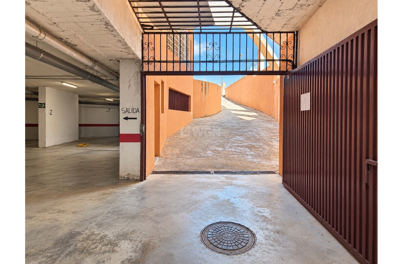 Odsprzedaż - Mieszkanie w bloku - Torrevieja - Costa Blanca