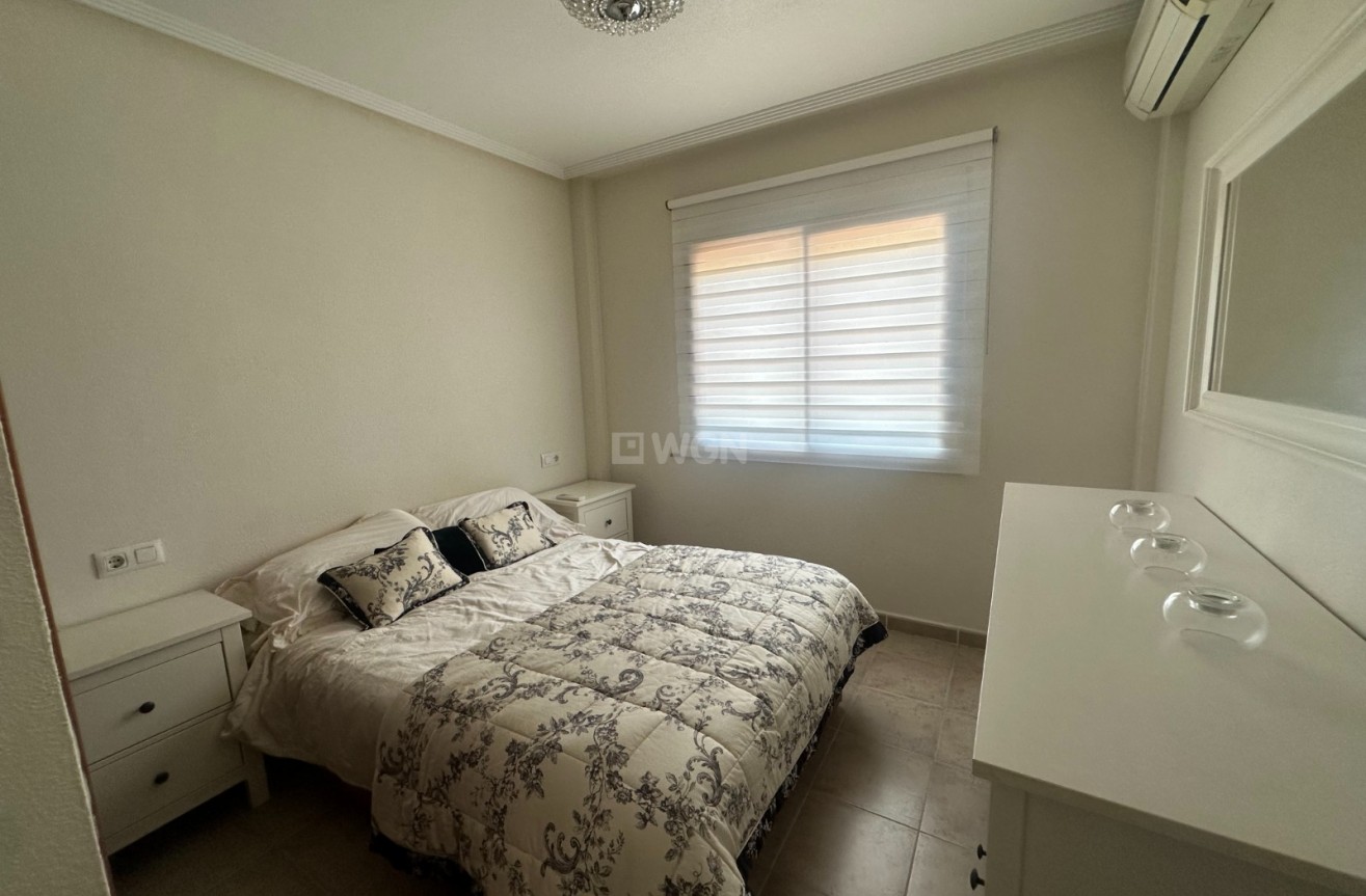 Odsprzedaż - Mieszkanie w bloku - Torrevieja - Costa Blanca