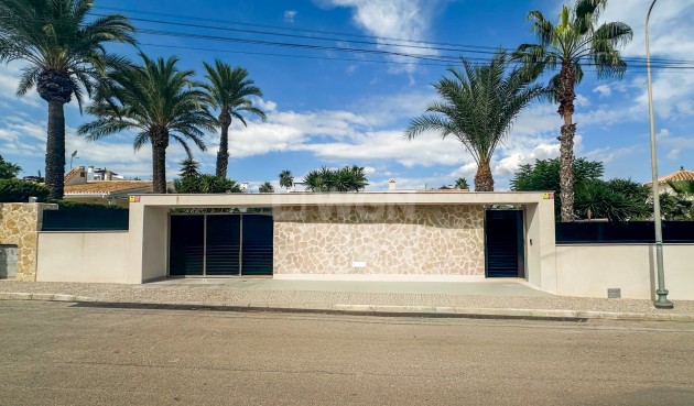 Odsprzedaż - Villa - Orihuela - Inland