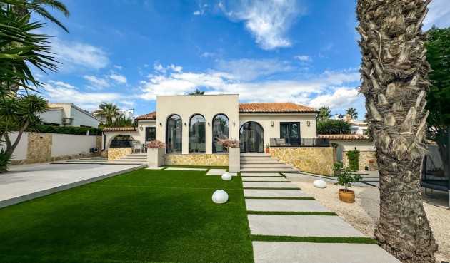 Odsprzedaż - Villa - Orihuela - Inland