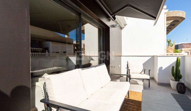 Odsprzedaż - Mieszkanie w bloku - Torrevieja - Costa Blanca