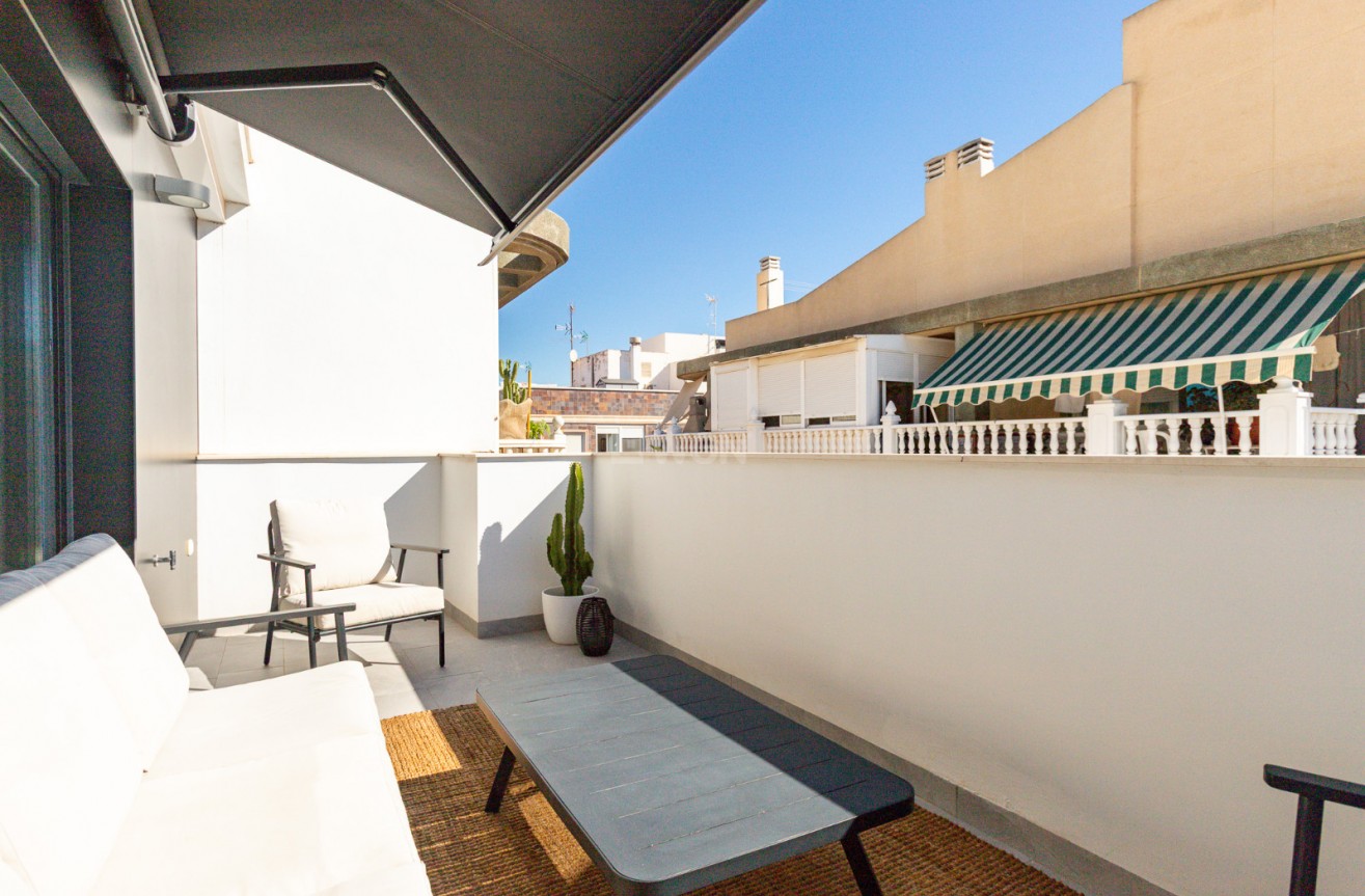 Odsprzedaż - Mieszkanie w bloku - Torrevieja - Costa Blanca