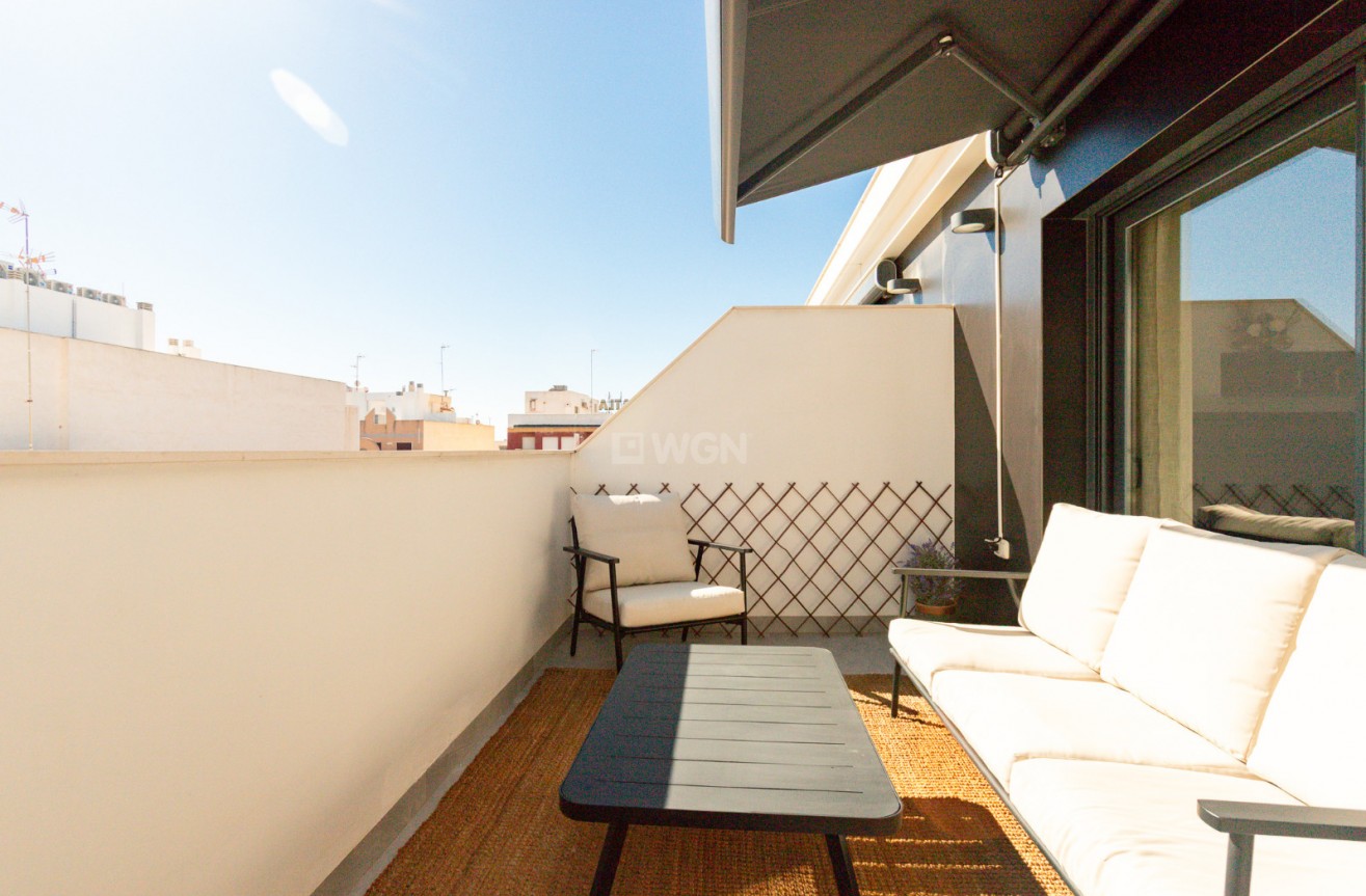 Odsprzedaż - Mieszkanie w bloku - Torrevieja - Costa Blanca