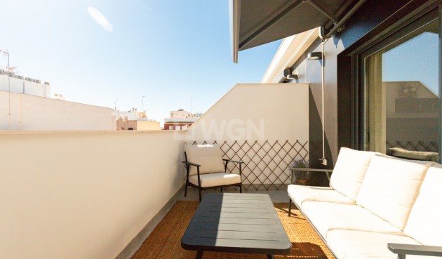 Odsprzedaż - Mieszkanie w bloku - Torrevieja - Costa Blanca
