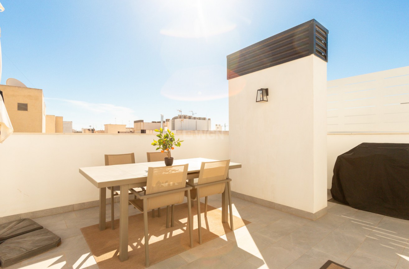 Odsprzedaż - Mieszkanie w bloku - Torrevieja - Costa Blanca