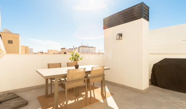 Odsprzedaż - Mieszkanie w bloku - Torrevieja - Costa Blanca