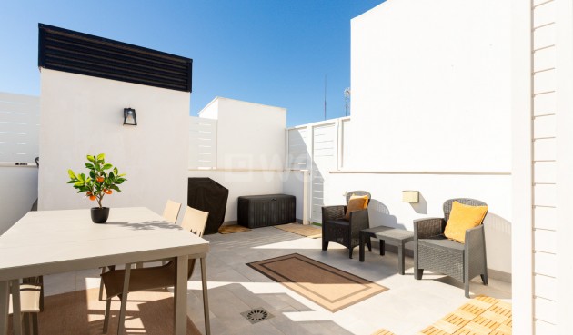 Odsprzedaż - Mieszkanie w bloku - Torrevieja - Costa Blanca