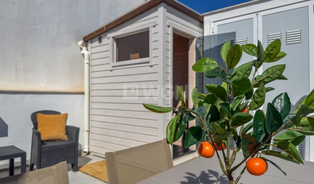 Odsprzedaż - Mieszkanie w bloku - Torrevieja - Costa Blanca